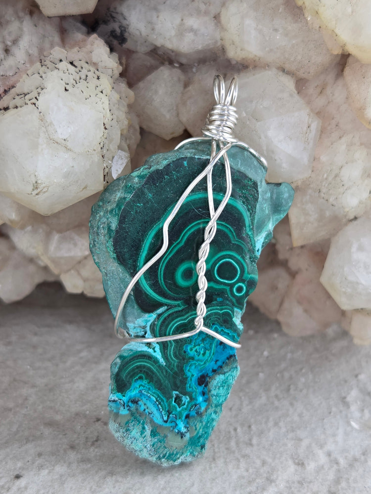 Malacholla Wire Wrap Pendant