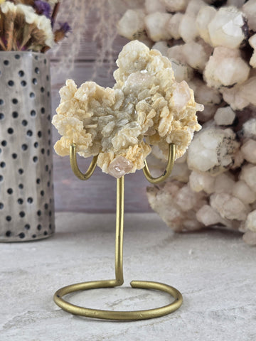 Topaz with Albite-Muscovite & minor Lepidolite
