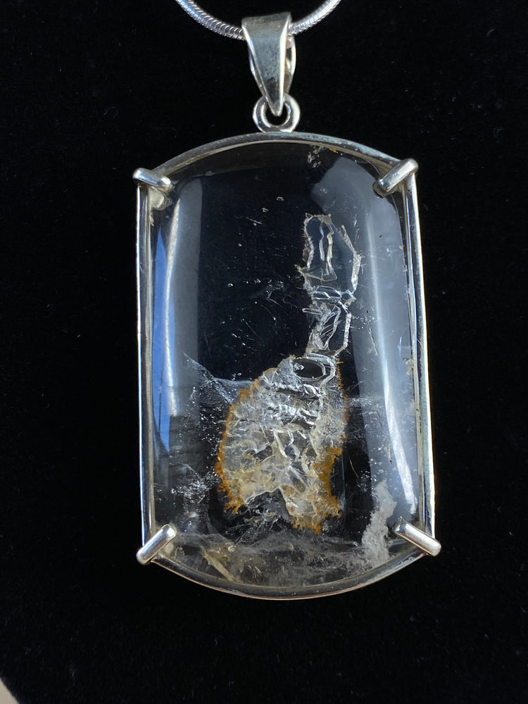 Manifestation Quartz Pendant