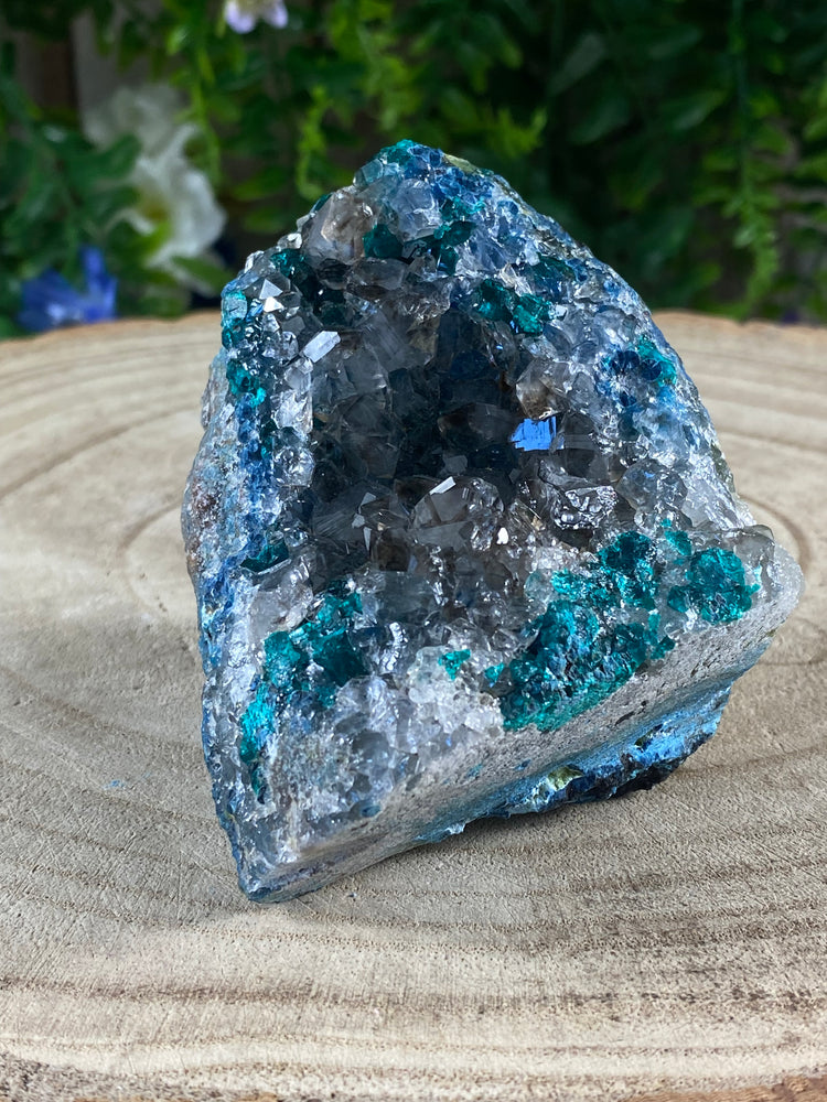 Quartz With Dioptase