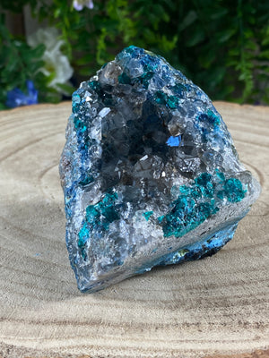 Quartz With Dioptase