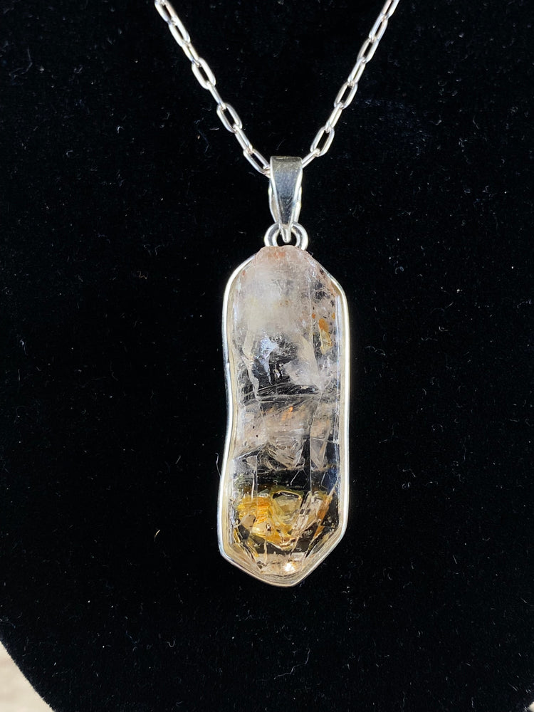 Petroleum Quartz Pendant