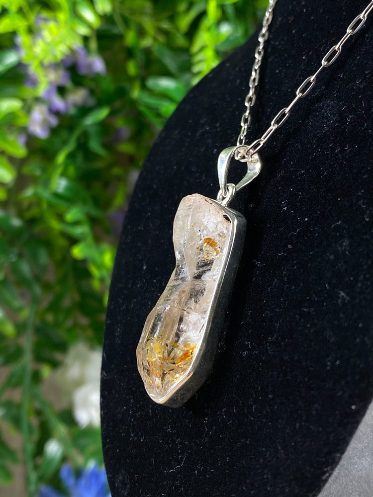 Petroleum Quartz Pendant