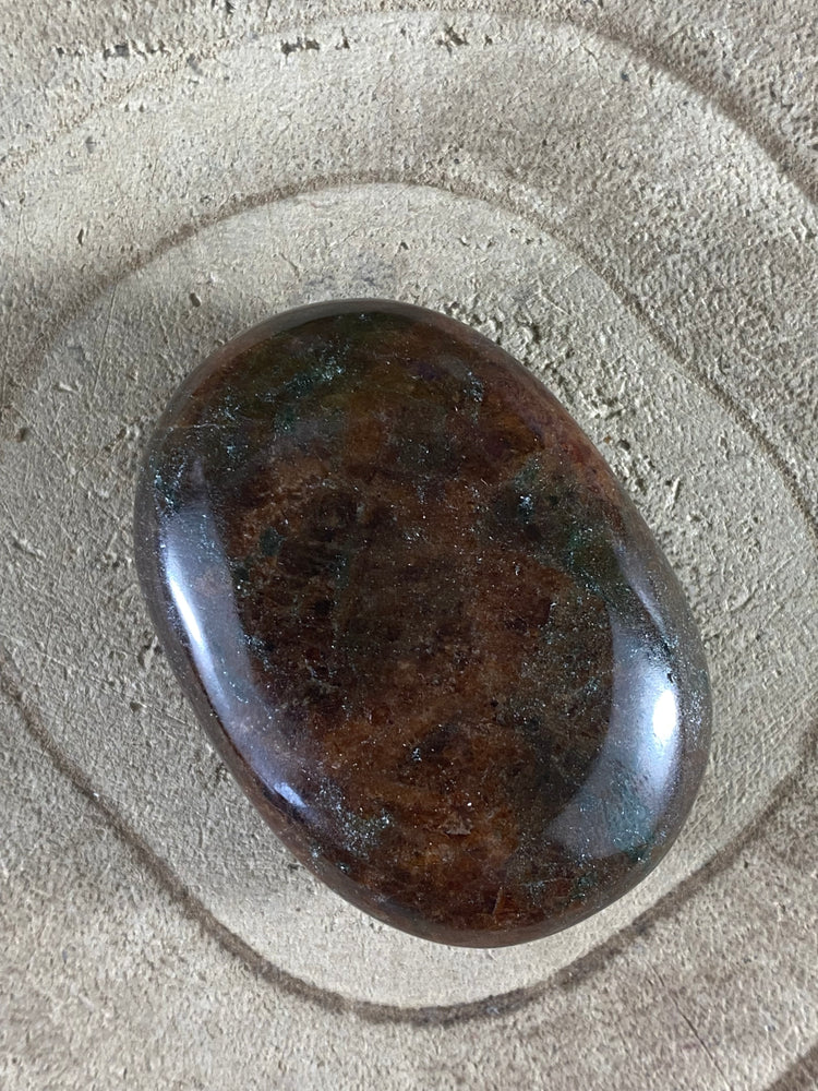 Orange Garnet Palm Stone