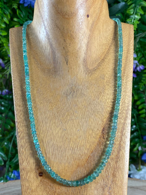 9ct Gold Emerald Necklace