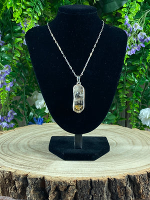 Petroleum Quartz Pendant