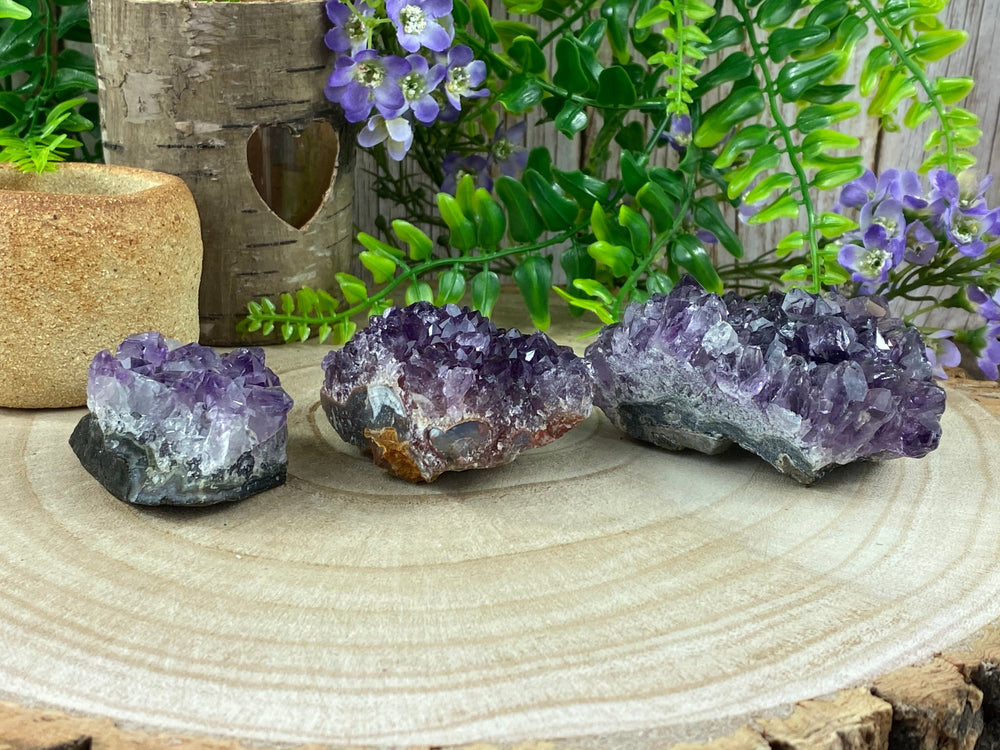 Elements of Avebury Crystal Amethyst Bed