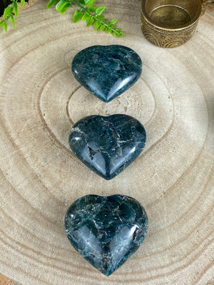 Elements of Avebury Crystal Apatite Heart