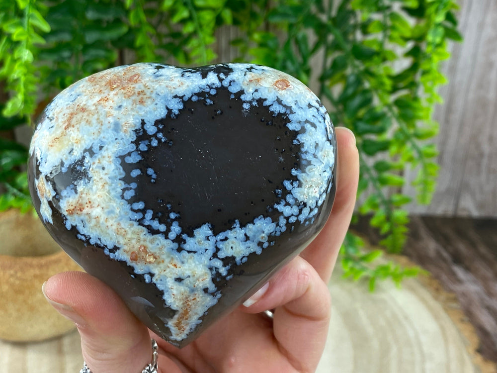 Elements of Avebury Crystal Druzy Agate Heart