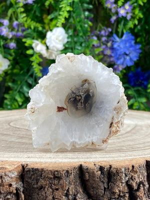 Elements of Avebury Quartz