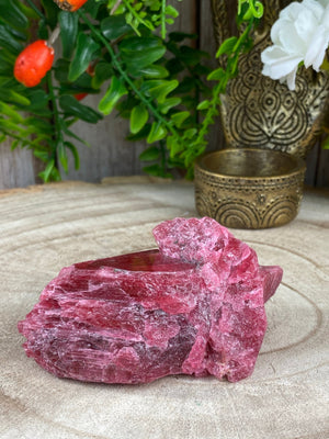 Elements of Avebury Crystal Rhodonite