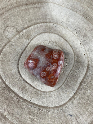 Elements of Avebury Somerset Agate